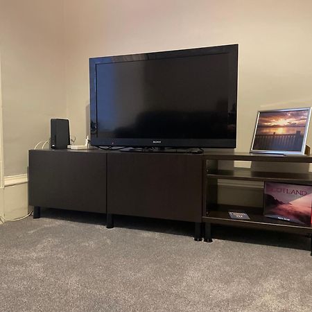 דירות Bonhill 5 Minutes From Loch Lomond - Newly Renovated Ground Floor 1-Bed Flat מראה חיצוני תמונה