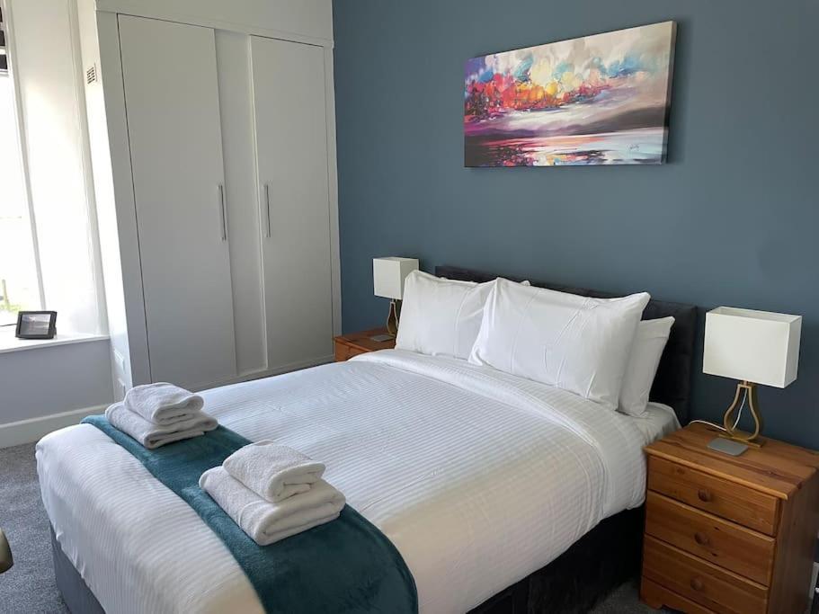 דירות Bonhill 5 Minutes From Loch Lomond - Newly Renovated Ground Floor 1-Bed Flat מראה חיצוני תמונה