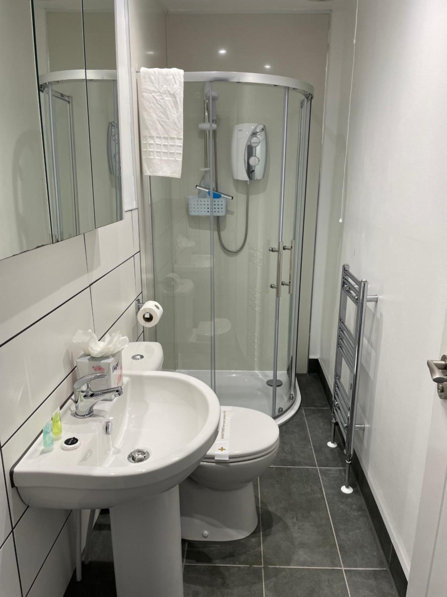 דירות Bonhill 5 Minutes From Loch Lomond - Newly Renovated Ground Floor 1-Bed Flat מראה חיצוני תמונה